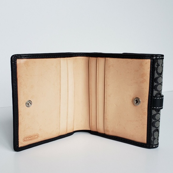 Small Coach Signature Wallet - Picture 4 of 7